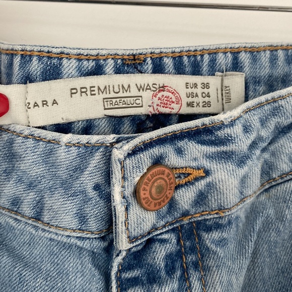 Zara Ripped Jeans - Picture 2 of 3